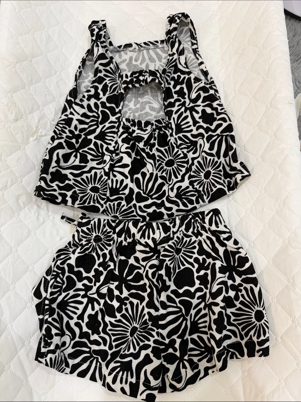 Vince Camuto Black and White Floral Girls Matching Two-Piece Set